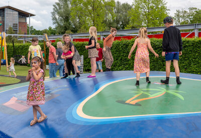 feestelijkeopening_buitenterrein_2025-25